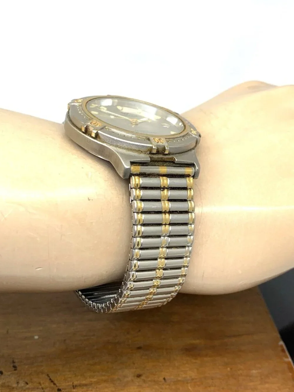 Waltham Mens Watch Vintage Quartz Silver Dial Date Two Tone Steel Expansion Band
